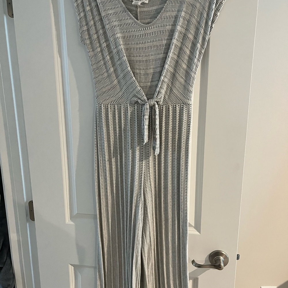 Caution To The Wind Textured Gray Top